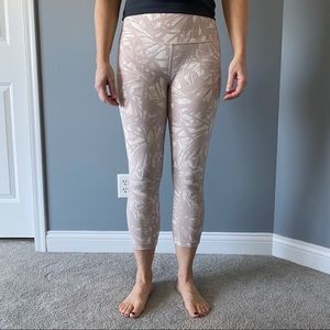 Lululemon High Rise Wunder Under 25”